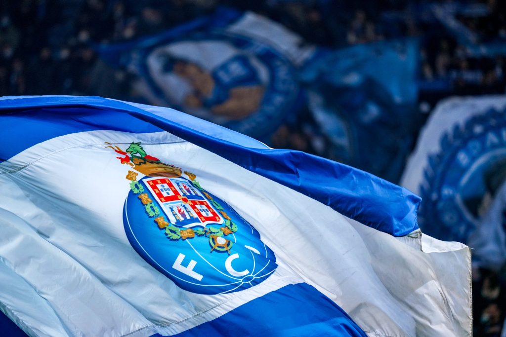 Campeão Europeu e Mundial reforça o FC Porto FO9MUtSXIBA0udc