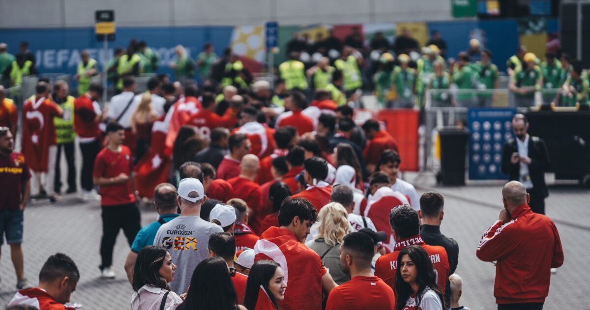 Benfica prepara operação especial com Fan Zone e chegada junto à estátua de Eusébio no arranque da Liga