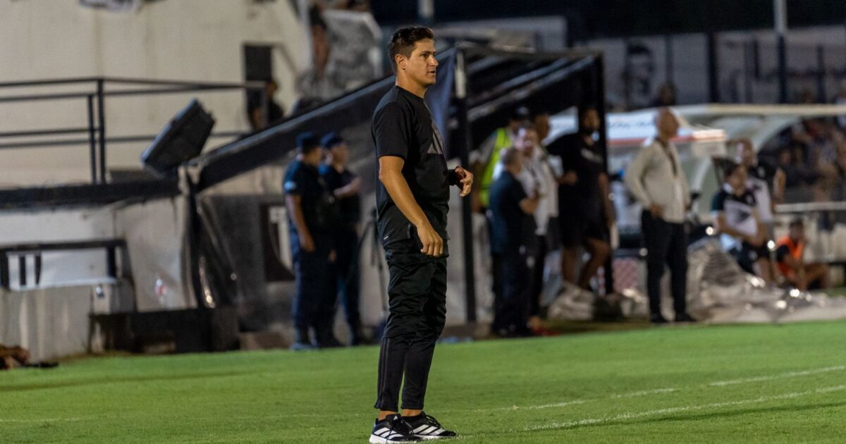 TAD dá razão a José Mourinho e anula castigo por altercação com Lucho González